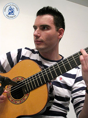 Carlos Pi&ntilde;ana en el ensayo, antes del concierto de AGV